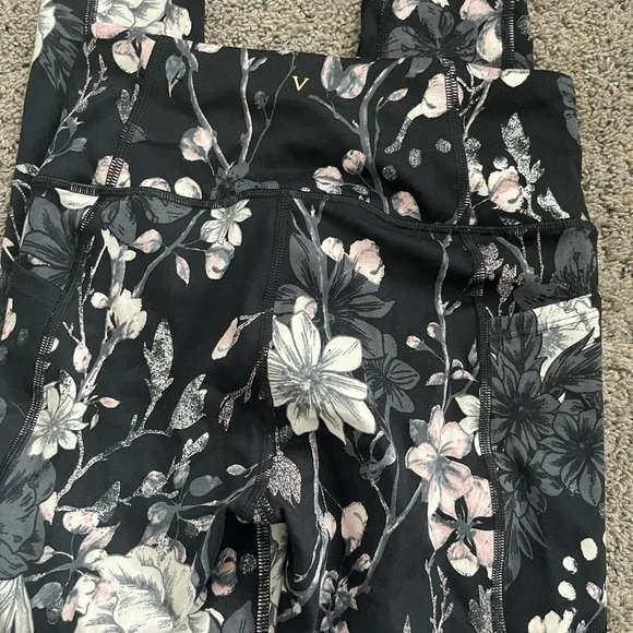 Victoria Secret | NWOT Floral Leggings Size 2 - Picture 4 of 8